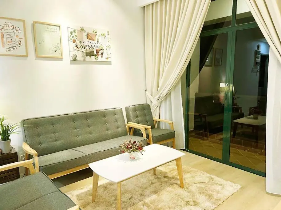 Costa Mahkota Stylish 2-Bedroom Pool View 1 Queen & 2 Singles Malacca Lejlighed